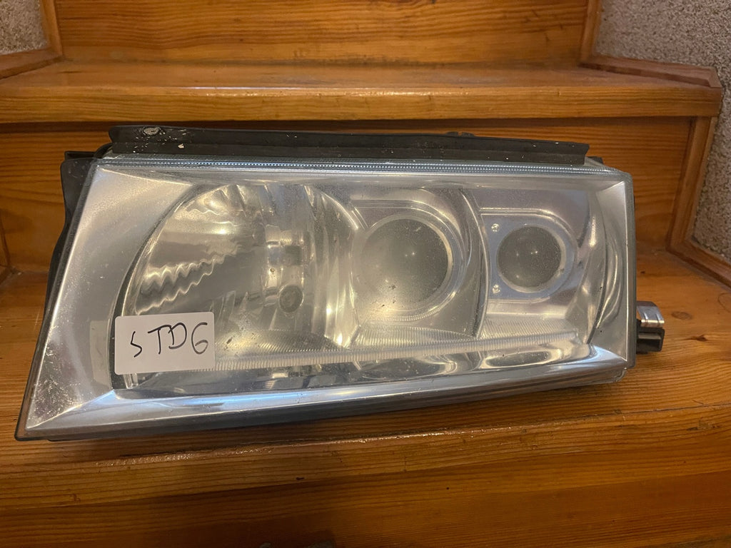 Frontscheinwerfer Skoda Octavia I Xenon Links Scheinwerfer Headlight SCH8722885331zf
