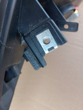 Laden Sie das Bild in den Galerie-Viewer, Frontscheinwerfer Iveco Daily IV 05802476874 Links Scheinwerfer Headlight SCH6891350086do