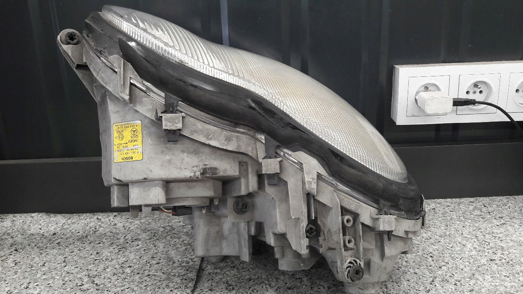 Frontscheinwerfer Mercedes-Benz W203 0301166272 Rechts Scheinwerfer Headlight SCH7642649625hs