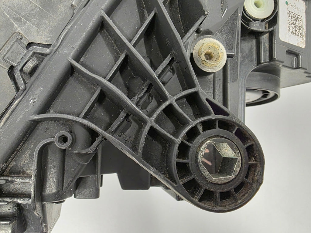 Frontscheinwerfer Mercedes-Benz W206 A2069068104 Links Scheinwerfer Headlight SCH9969826435iz