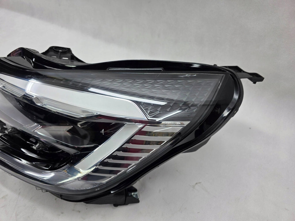 Frontscheinwerfer Renault Captur II 260608054R Links Scheinwerfer Headlight SCH9387689579qe