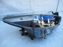 Laden Sie das Bild in den Galerie-Viewer, Frontscheinwerfer Mazda 3 I BSP451030 Rechts Scheinwerfer Headlight