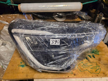 Laden Sie das Bild in den Galerie-Viewer, Frontscheinwerfer Renault Arkana 260107780R Rechts Scheinwerfer Headlight SCH3183748483ze