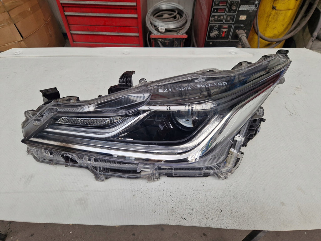 Frontscheinwerfer Toyota Corolla 81150-02T50 LED Links Scheinwerfer Headlight SCH2220533522sl