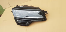 Laden Sie das Bild in den Galerie-Viewer, Frontscheinwerfer Skoda Karoq 57B941016B Full LED Rechts Scheinwerfer Headlight SCH3278217300rk