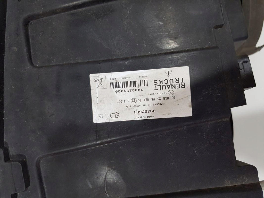 Frontscheinwerfer Renault 89207601 Rechts Scheinwerfer Headlight SCH8686973331rc