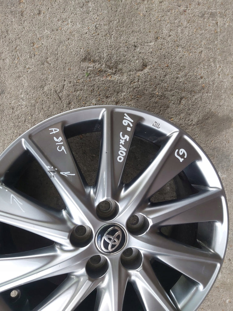 1x Alufelge 16 Zoll 6.0" 5x100 Toyota Yaris Cross Rim Wheel