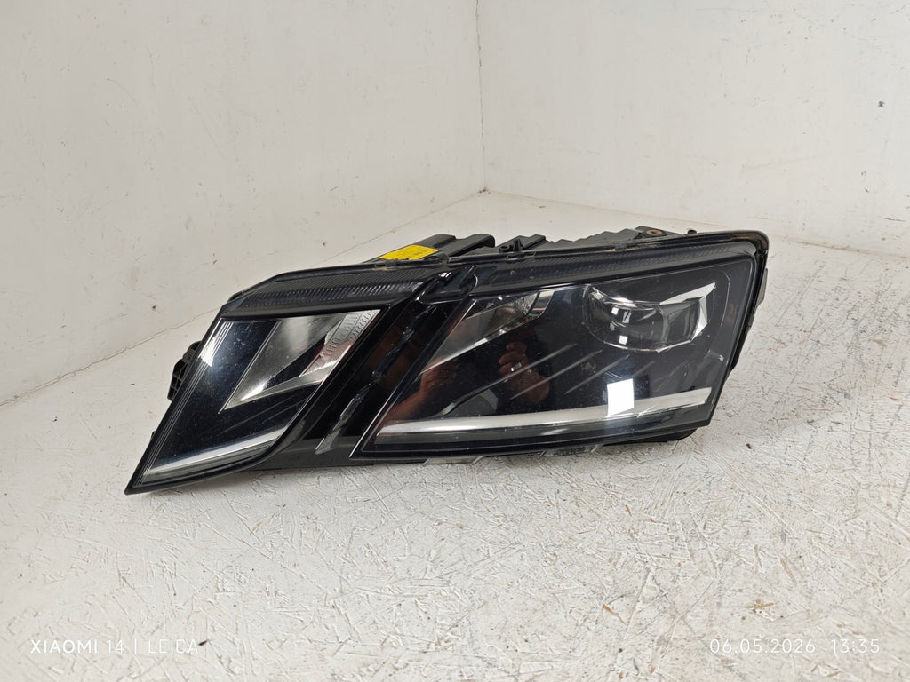 Frontscheinwerfer Skoda Octavia III 5E1941015F Links Scheinwerfer Headlight SCH6902955977mb