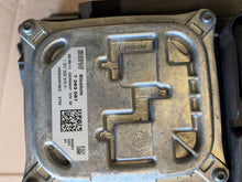 Load image into Gallery viewer, Frontscheinwerfer BMW E93 E92 7273203-07 Xenon Links Scheinwerfer Headlight SCH9197138712of