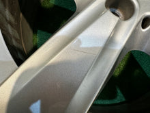 Load image into Gallery viewer, 1x Alufelge 17 Zoll 7.5" 5x112 54ET 6855087 BMW 2 F45 F46 Rim Wheel FEL9782003913iv