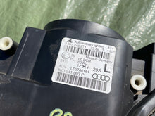 Load image into Gallery viewer, Frontscheinwerfer Audi A4 B8 8K0941003P Xenon Ein Stück (Rechts oder Links)