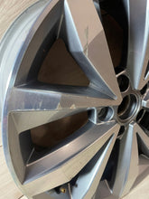Load image into Gallery viewer, 1x Alufelge 17 Zoll 7.0" 5x112 2GA601025P VW T-Roc I Rim Wheel FEL9133582887dh