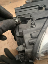 Laden Sie das Bild in den Galerie-Viewer, Frontscheinwerfer BMW 6 F12 7222084-17 Xenon Rechts Scheinwerfer Headlight SCH8754282788vw