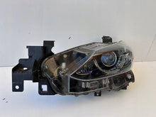 Laden Sie das Bild in den Galerie-Viewer, Frontscheinwerfer Mazda 6 Gj MCJ25670 Ein Stück (Rechts oder Links) Headlight SCH5392559933fj