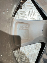 Load image into Gallery viewer, 1x Alufelge 19 Zoll 7.5" 5x108 47 5ET 352451 Ford Puma Rim Wheel FEL2756905085xl