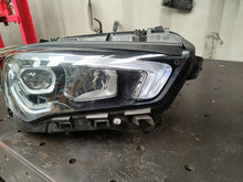 Laden Sie das Bild in den Galerie-Viewer, Frontscheinwerfer Mercedes-Benz Cla A1189068400 LED Rechts Headlight SCH1904628895lm