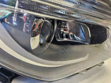 Laden Sie das Bild in den Galerie-Viewer, Frontscheinwerfer Mercedes-Benz Cla A1179064600 LED Rechts Headlight SCH2350226288za