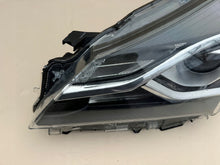 Load image into Gallery viewer, Frontscheinwerfer Toyota Yaris Links Scheinwerfer Headlight