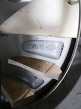 Laden Sie das Bild in den Galerie-Viewer, 1x Alufelge 16 Zoll 6.5&quot; 5x114.3 44ET 403005287R Renault Megane 1 Rim Wheel