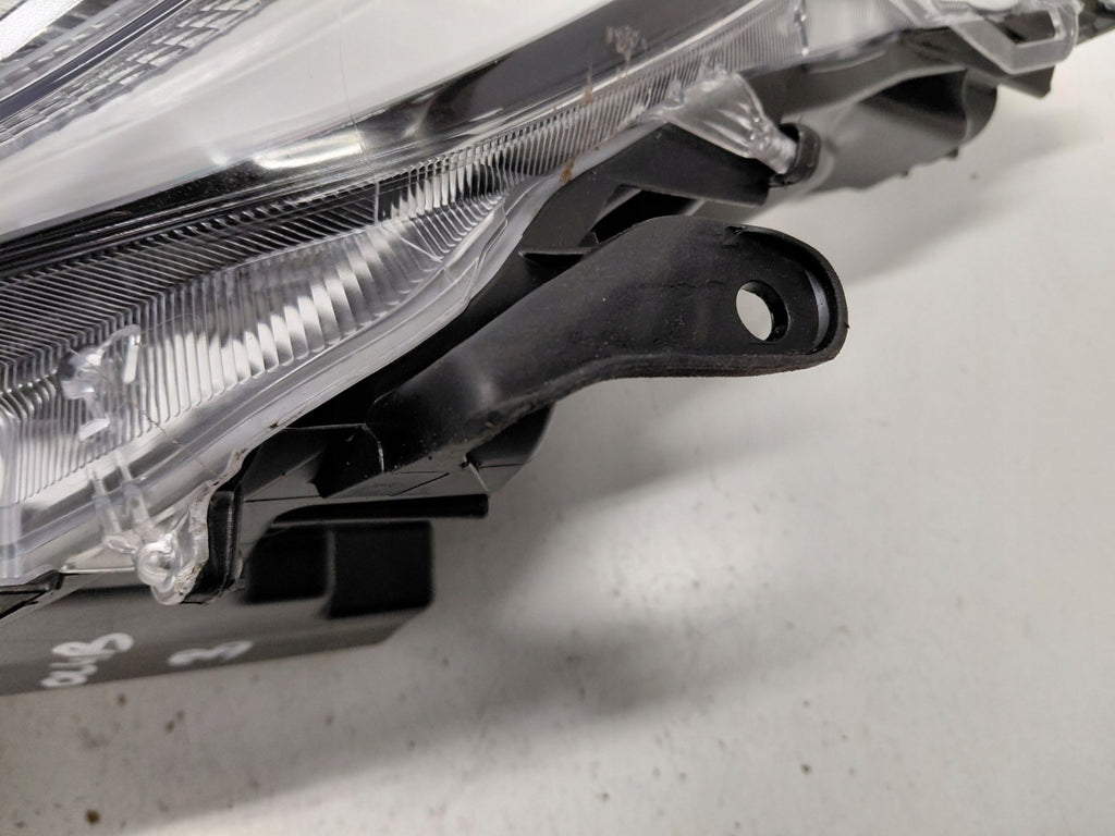 Frontscheinwerfer Toyota Yaris EU-K08 K0-8EU Full LED Ein Satz Headlight SCH7092663030uo