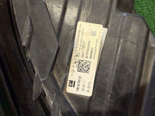 Laden Sie das Bild in den Galerie-Viewer, Frontscheinwerfer Opel Astra K 39077807 Rechts Scheinwerfer Headlight SCH2848656819gm
