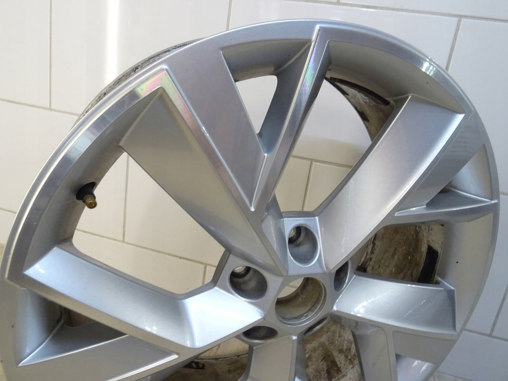 1x Alufelge 19 Zoll 7.0" 5x112 43ET Glanz Silber 565601025M Skoda Kodiaq FEL2676577737az