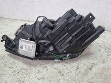 Laden Sie das Bild in den Galerie-Viewer, Frontscheinwerfer VW Caddy 2K1941032A Ein Satz Scheinwerfer Headlight SCH6724983769je
