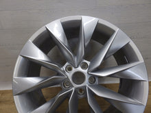 Laden Sie das Bild in den Galerie-Viewer, 1x Alufelge 19 Zoll 8.0&quot; 5x112 45ET 5LA601025 Skoda Kodiaq Rim Wheel