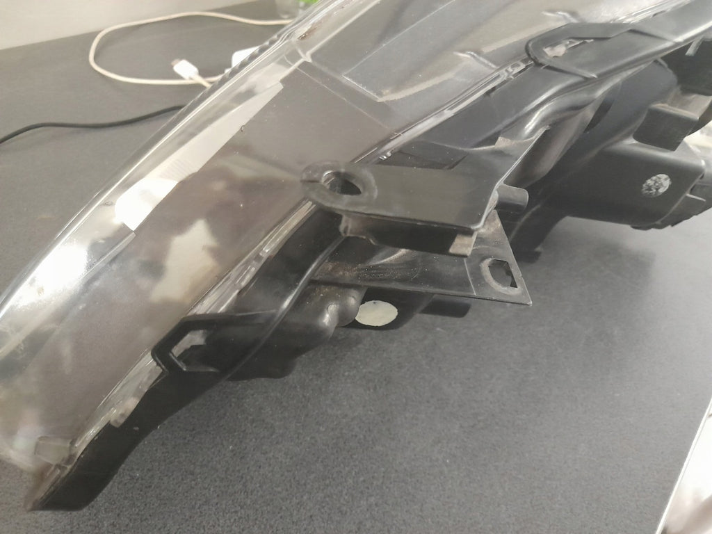 Frontscheinwerfer Toyota Yaris LED Rechts Scheinwerfer Headlight