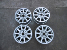 Load image into Gallery viewer, 1x Alufelge 15 Zoll 7.0&quot; 4x108 37ET Glanz Silber 8A0601025C Audi B3 Rim Wheel