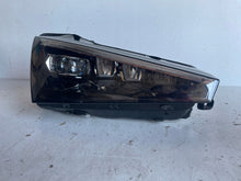 Laden Sie das Bild in den Galerie-Viewer, Frontscheinwerfer Skoda Scala 657941016 LED Rechts Scheinwerfer Headlight SCH6055768428lq