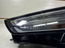 Laden Sie das Bild in den Galerie-Viewer, Frontscheinwerfer Audi A4 8W0941005 Links Scheinwerfer Headlight SCH5085079666bs
