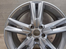 Load image into Gallery viewer, 1x Alufelge 18 Zoll 7.0" 5x112 45ET Glanz Silber 575601025G Seat Ateca Rim Wheel FEL8811558617tg