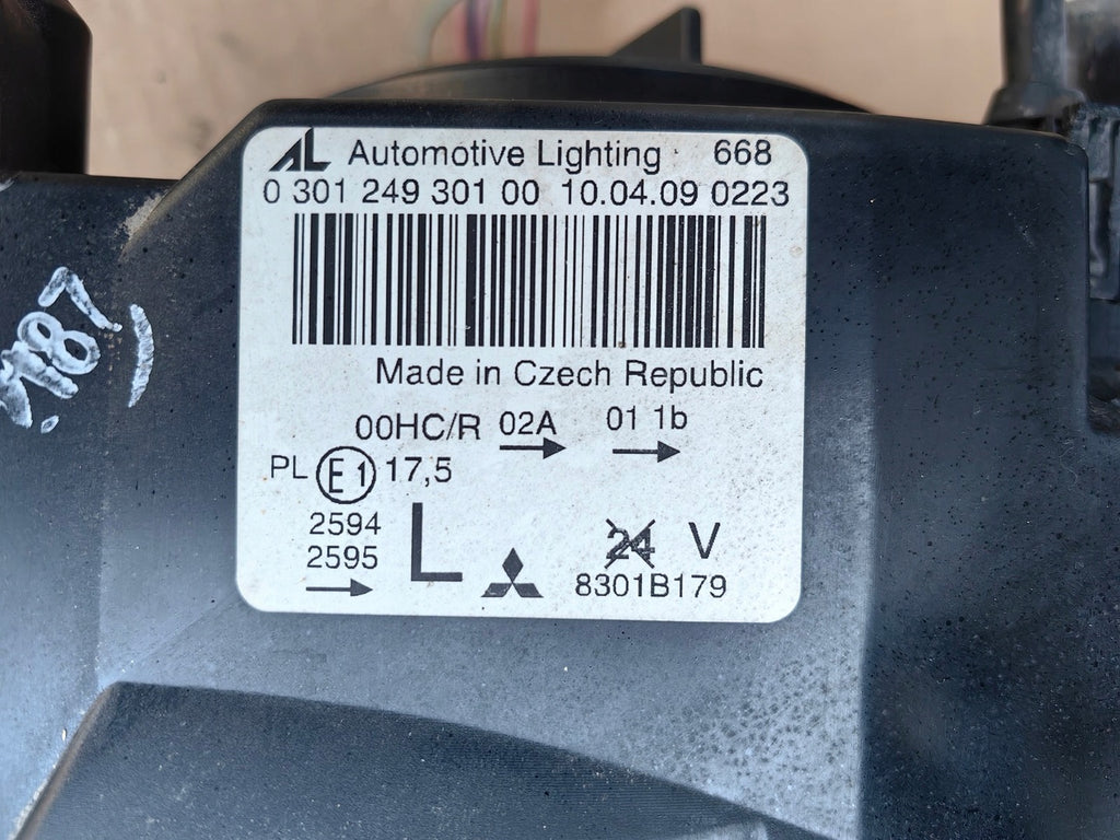 Frontscheinwerfer Mitsubishi Colt VI I 030124930100 Rechts oder Links