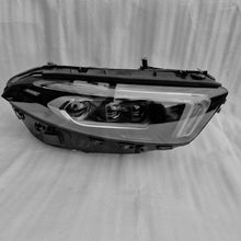 Laden Sie das Bild in den Galerie-Viewer, Frontscheinwerfer Mercedes-Benz W177 A1779065600 Rechts Scheinwerfer Headlight SCH4957550161iv
