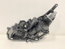 Laden Sie das Bild in den Galerie-Viewer, Frontscheinwerfer Opel Crossland X 39153539 LED FALSE Scheinwerfer Headlight SCH7526667839gn