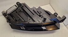 Load image into Gallery viewer, Frontscheinwerfer Skoda Octavia IV 5E4941015A LED Links Scheinwerfer Headlight SCH1122845871un