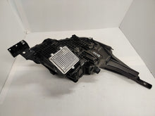 Laden Sie das Bild in den Galerie-Viewer, Frontscheinwerfer Land Rover Range I L460 M8E2-13W030-HM Full LED Links SCH9477482395oq