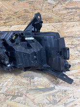 Laden Sie das Bild in den Galerie-Viewer, Frontscheinwerfer Dacia Sandero III Logan 260604069R Links Headlight SCH4759679711ne