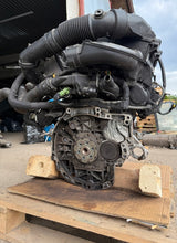 Laden Sie das Bild in den Galerie-Viewer, Motor Citroën C4 Cactus HN01 1.2 110PS 81kW 176TKm 2016 Benzin Engine Komplett MOT2415565662hw