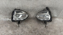 Laden Sie das Bild in den Galerie-Viewer, Frontscheinwerfer Hyundai I20 HI20HLP18 Vorderseite Scheinwerfer Headlight SCH3316203986vx
