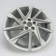 Laden Sie das Bild in den Galerie-Viewer, 1x Alufelge 17 Zoll 7.0&quot; 5x112 51ET Glanz 6F0601025P Seat Ibiza Rim Wheel