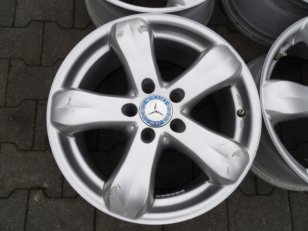 4x Alufelge 17 Zoll 8.0" 5x112 43ET Mercedes-Benz Rim Wheel FEL3672043622xm