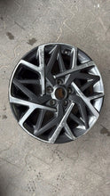 Laden Sie das Bild in den Galerie-Viewer, 1x Alufelge 18 Zoll 7.5" 5x114.3 50ET Matt Graphit 52910CM300 Hyundai Kona Mg FEL2588112467av