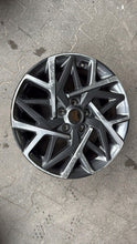 Laden Sie das Bild in den Galerie-Viewer, 1x Alufelge 18 Zoll 7.5" 5x114.3 50ET Matt Graphit 52910CM300 Hyundai Kona Mg FEL2588112467av
