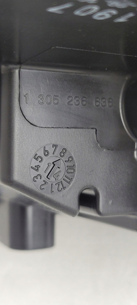 Frontscheinwerfer VW Transporter 7E1941016R Rechts Scheinwerfer Headlight