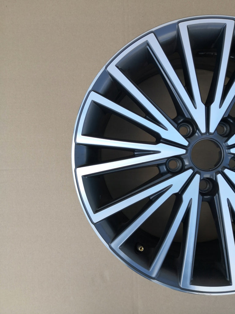 1x Alufelge 17 Zoll 7.0" 5x112 49ET Glanz Grau 5F0601025Q Mg Leon Rim Wheel FEL2550125033mb
