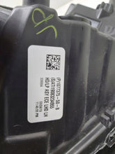 Laden Sie das Bild in den Galerie-Viewer, Frontscheinwerfer Tesla Model 3 1077375-50-B LED Links Scheinwerfer Headlight