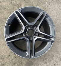 Load image into Gallery viewer, 1x Alufelge 18 Zoll 9.0" 5x112 49ET Glanz A2134016400 Mercedes-Benz Amg FEL5655199442yp