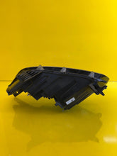 Laden Sie das Bild in den Galerie-Viewer, Frontscheinwerfer Dacia Sandero III 260107978R LED Rechts Scheinwerfer Headlight